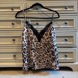 Medium, thin strapped, cheetah top